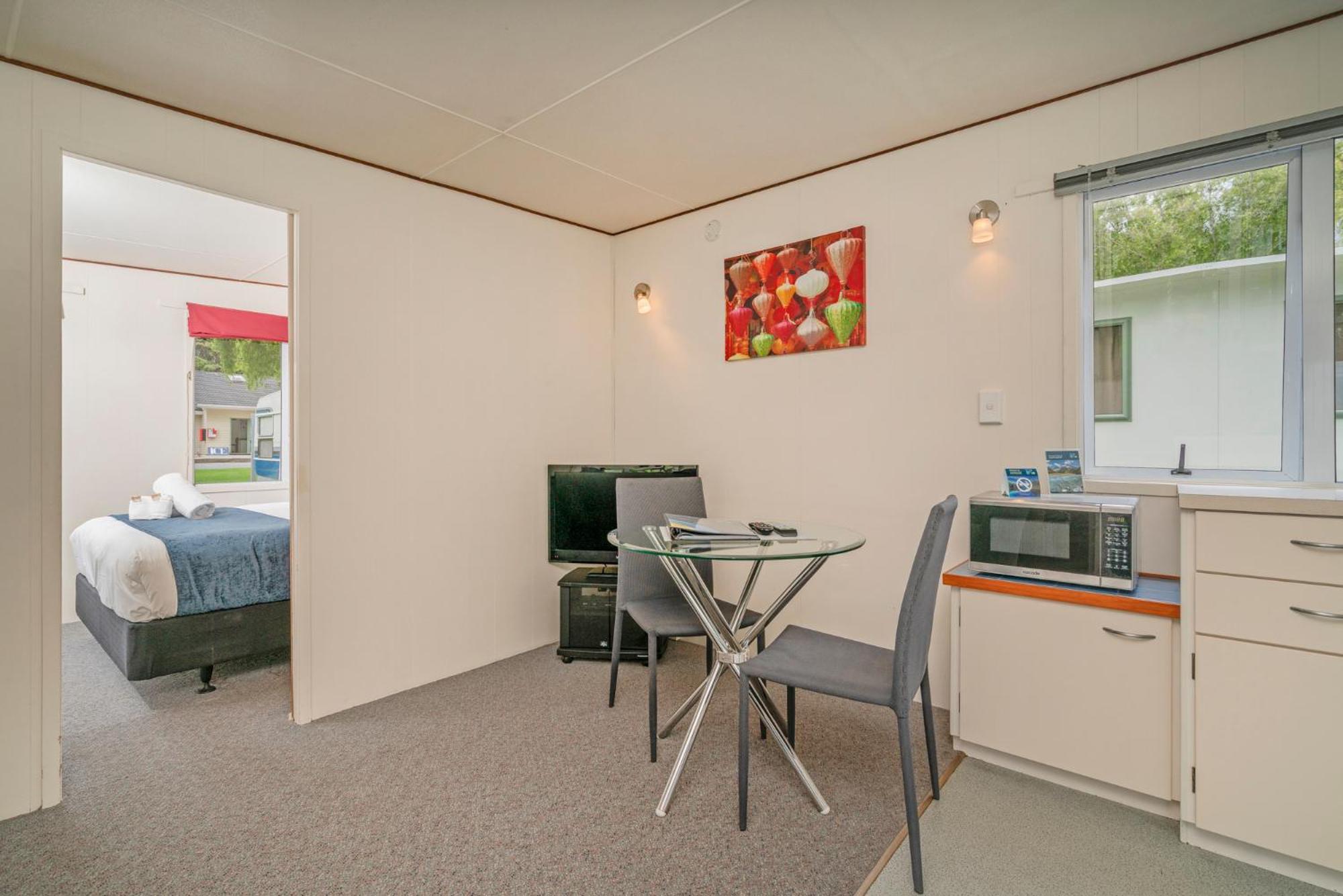 Coromandel Shelly Beach Top 10 Holiday Park Экстерьер фото