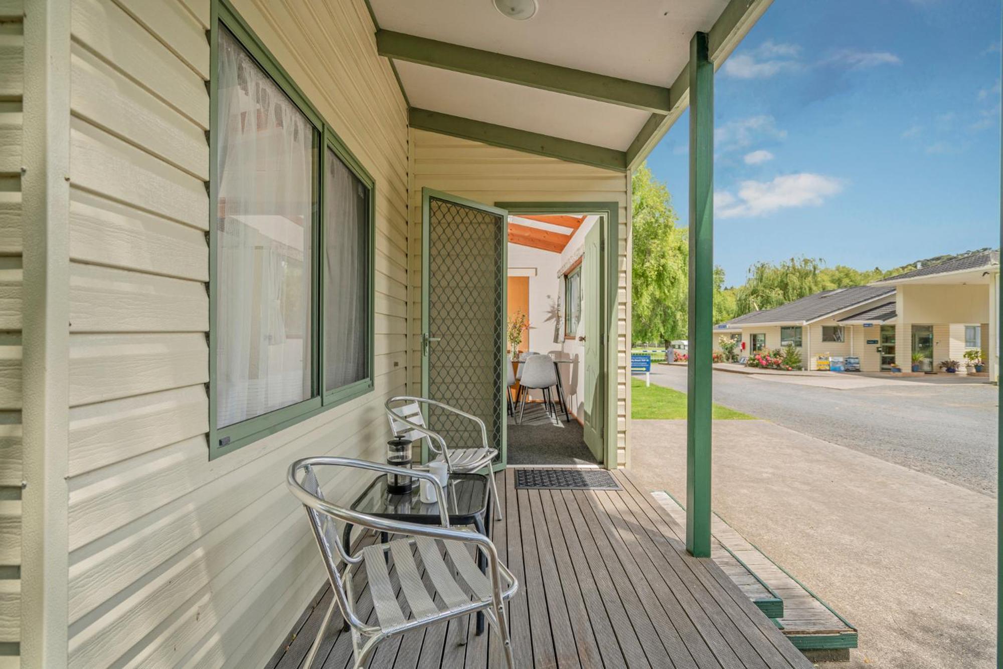 Coromandel Shelly Beach Top 10 Holiday Park Номер фото