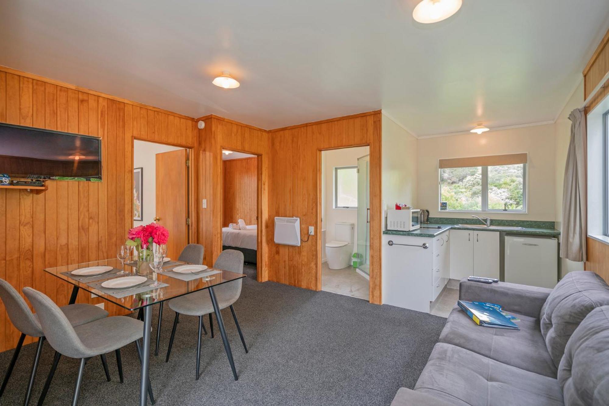 Coromandel Shelly Beach Top 10 Holiday Park Номер фото
