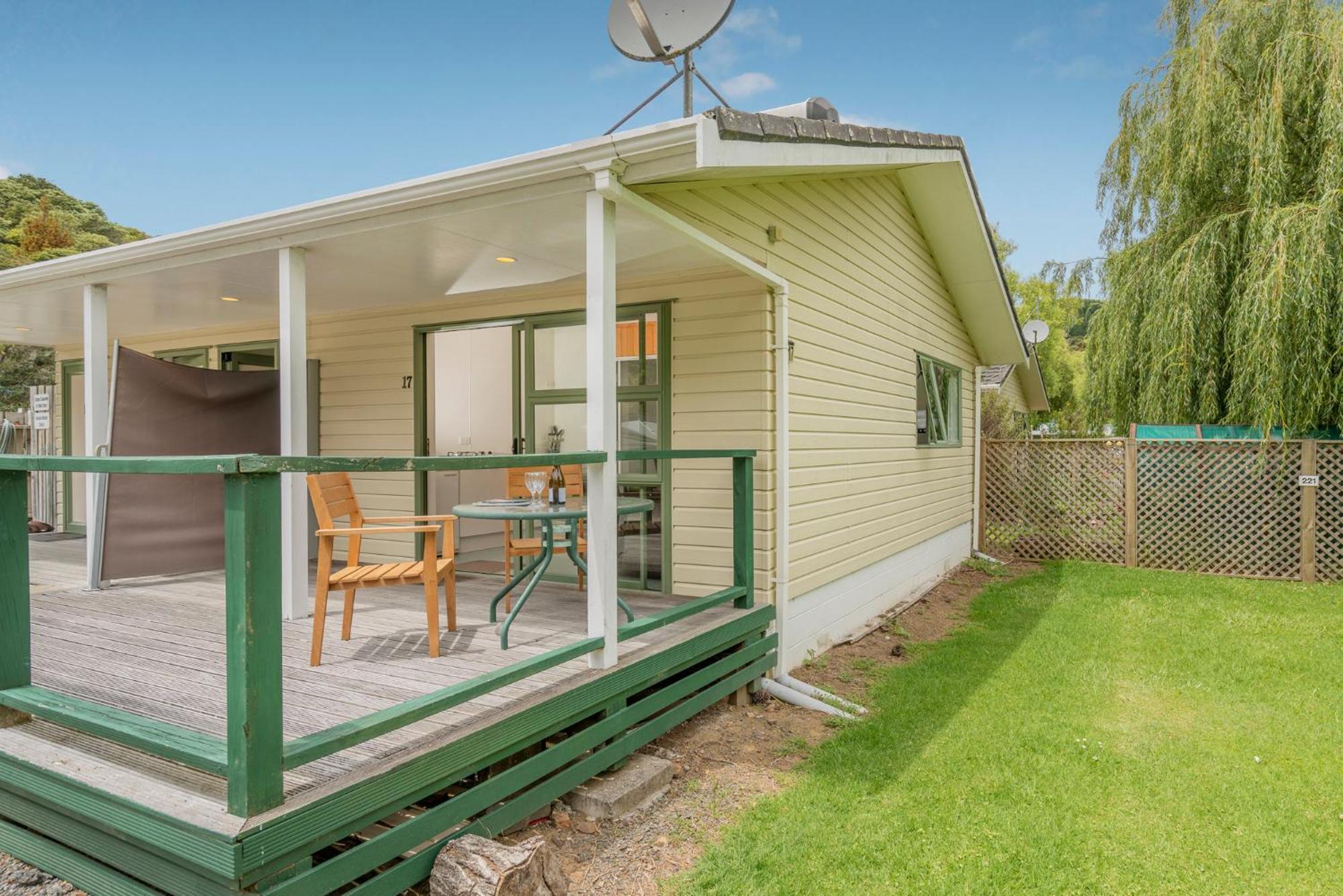 Coromandel Shelly Beach Top 10 Holiday Park Номер фото