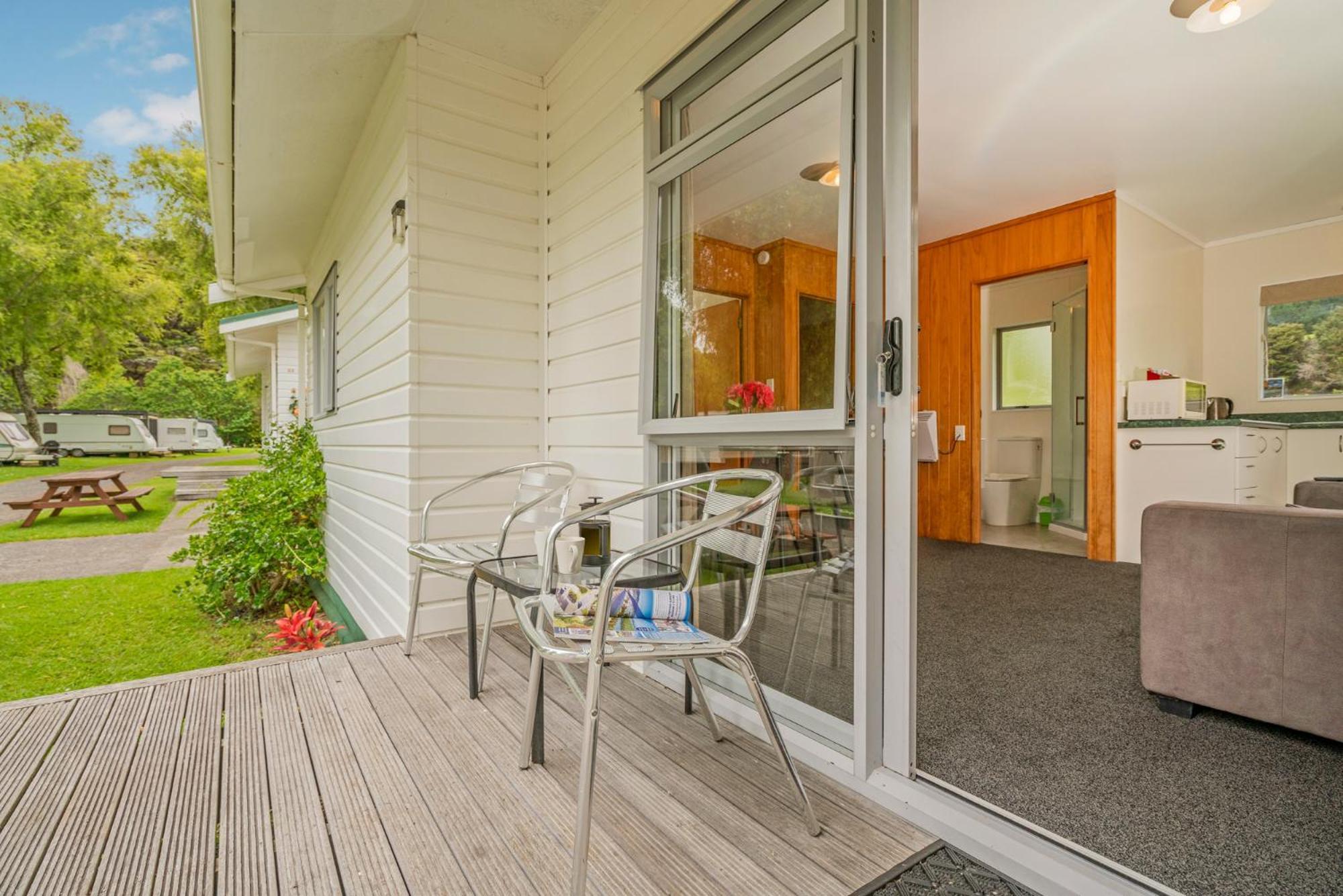 Coromandel Shelly Beach Top 10 Holiday Park Номер фото