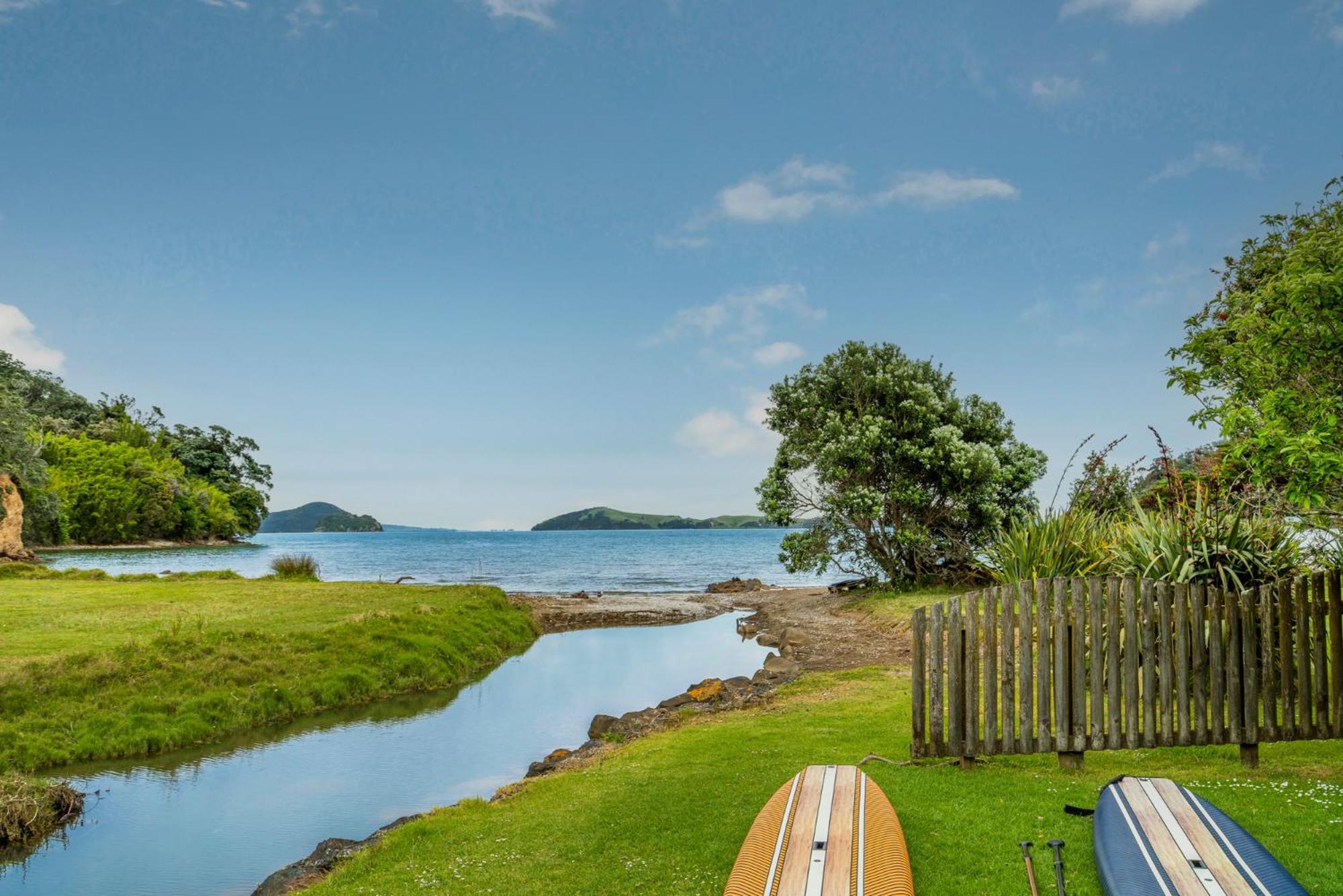 Coromandel Shelly Beach Top 10 Holiday Park Номер фото